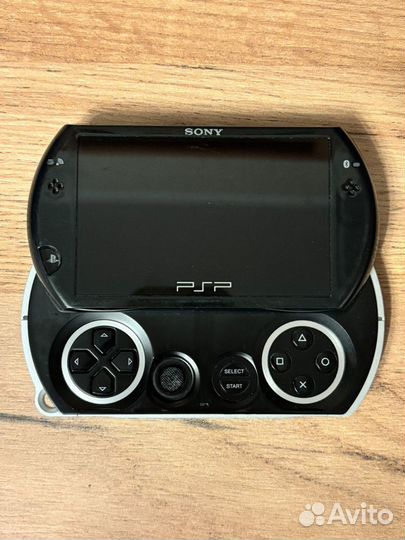 Sony PSP GO 16gb прошитая с играми