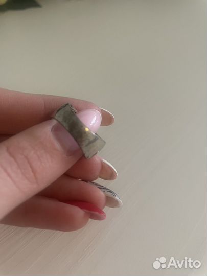 Серебряное кольцо женское с эмалью и фианитами