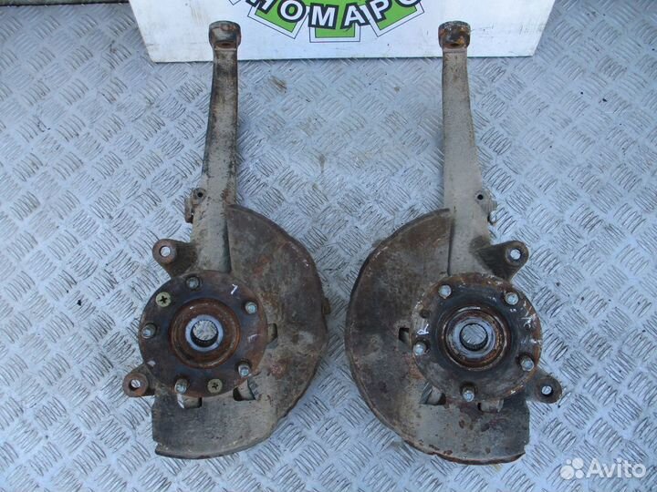 Кулак поворотный FAW Besturn B50 12г