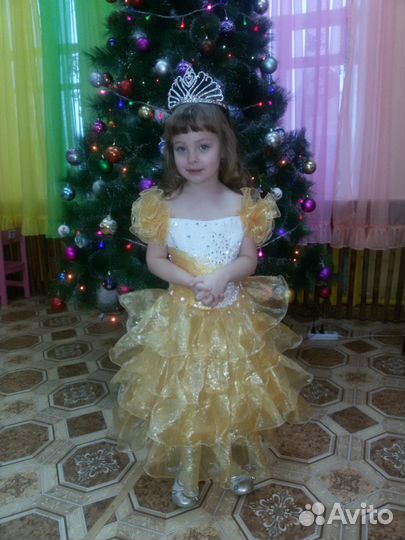 Платье нарядное