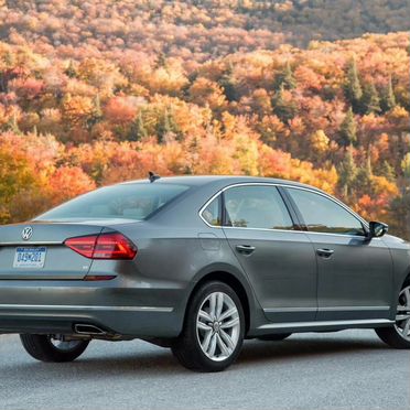 Крышка багажника VW Passat b7+ NMS USA