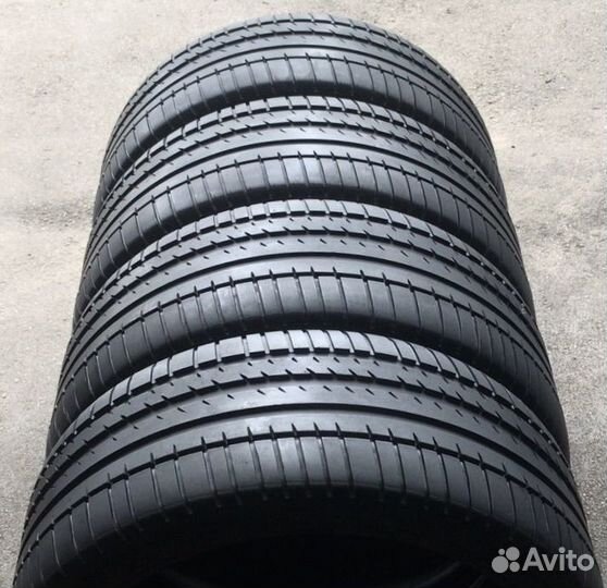 Michelin Pilot Sport 4 SUV 265/40 R21