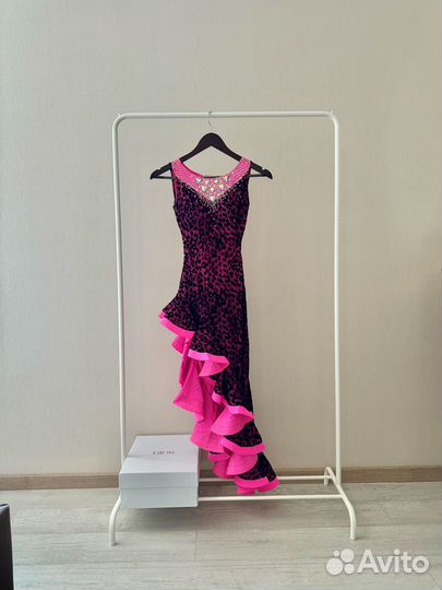 Платье для бальных танцев латина xs