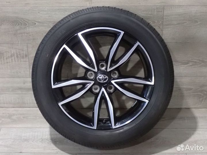 Оригинальные колеса R17 на Toyota Camry