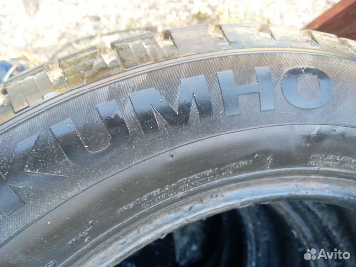 Kumho WinterCraft Ice Wi32 205/60 R16 25H