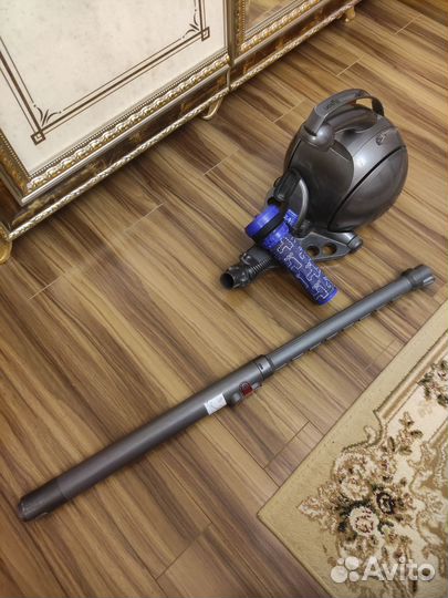 Пылесос Dyson DC41C