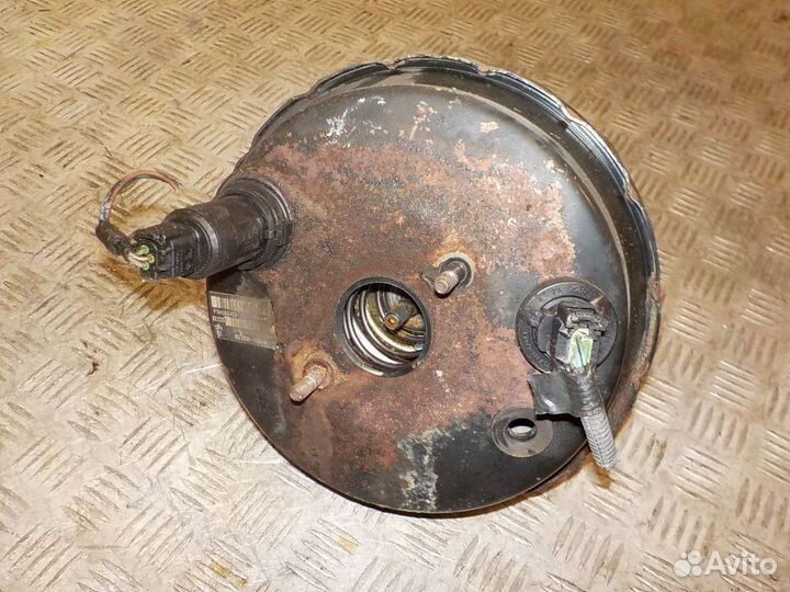 Усилитель тормозов вакуумный Volvo XC90