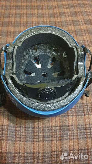 Шлем для катания на роликах и велосипеде М