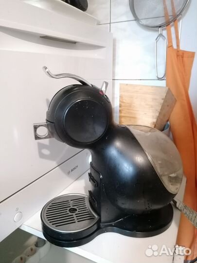 Капсульная кофемашина dolce gusto