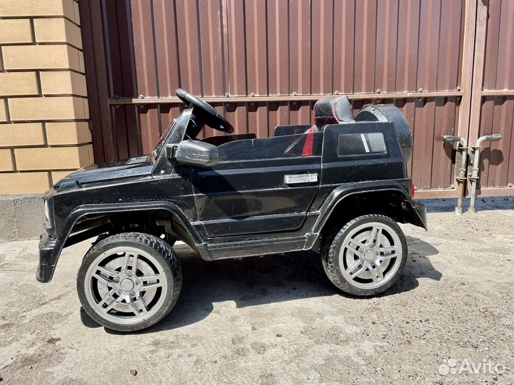 Детский электромобиль mercedes бу