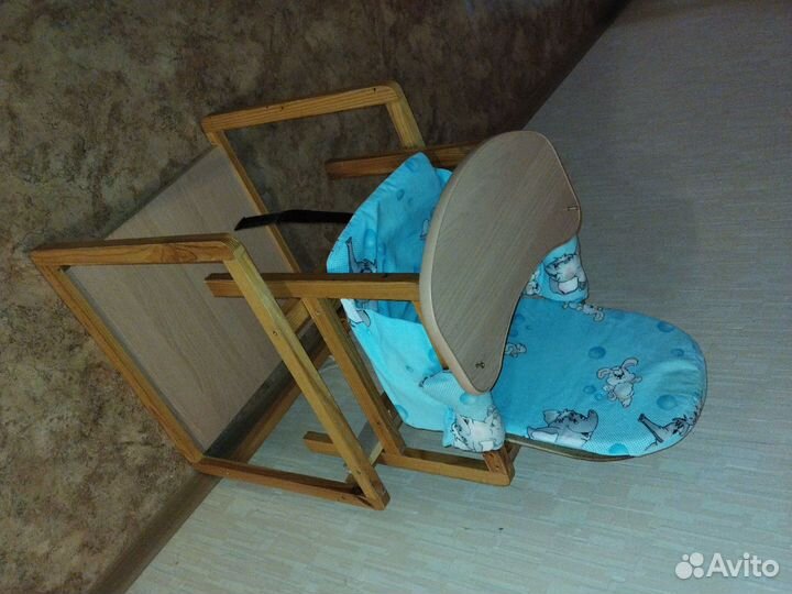 Детский столик и стульчик