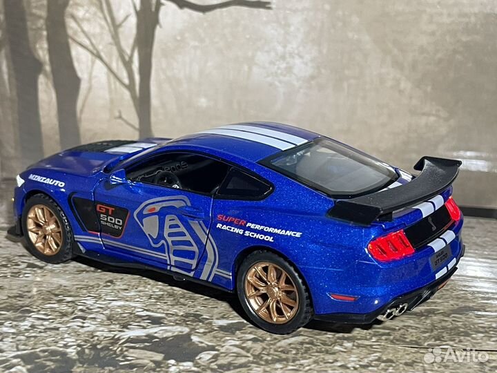 Моделька Ford Mustang GT 500