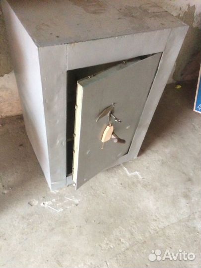 Сейф огнеупорный, производство СССР