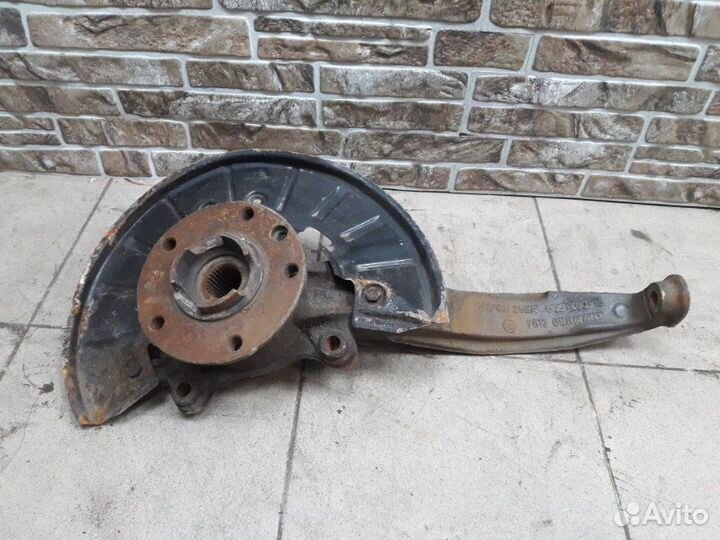 Кулак поворотный передний левый Volkswagen Touareg