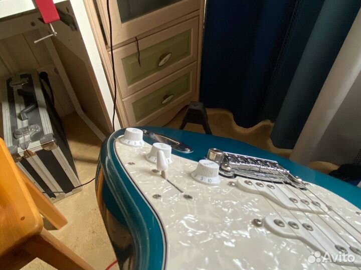 Электрогитара G&L Tribute Comanche Emerald Blue MP