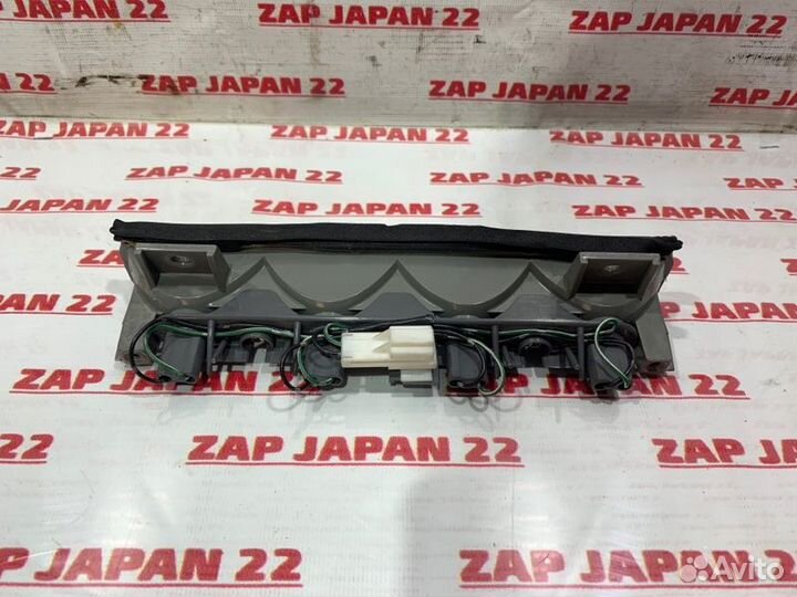 Стоп-сигнал Mitsubishi Pajero V24 4D56 1992