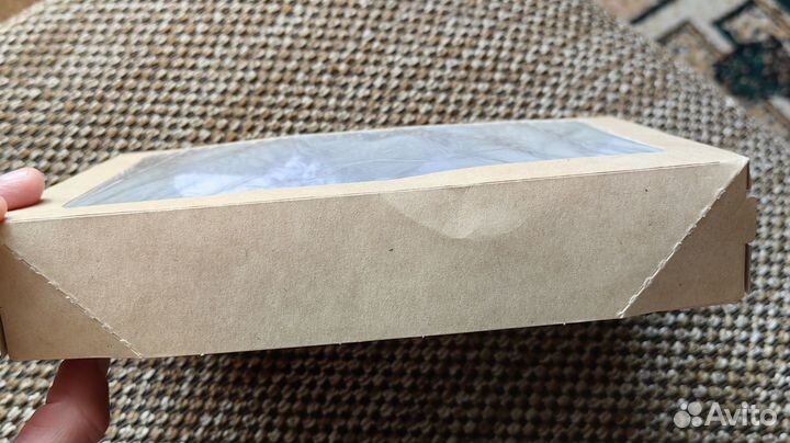 Брошь-жабо в подарочной коробке