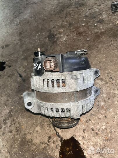 Генерптор Honda CR-V 2.0 k20a