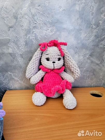 Вязаные игрушки заяц