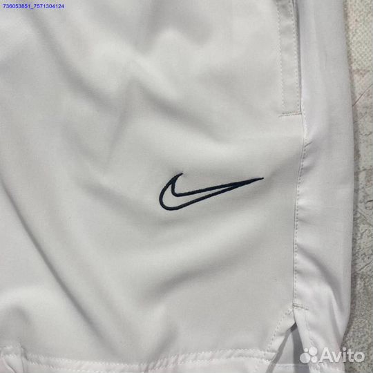 Короткие шорты Nike