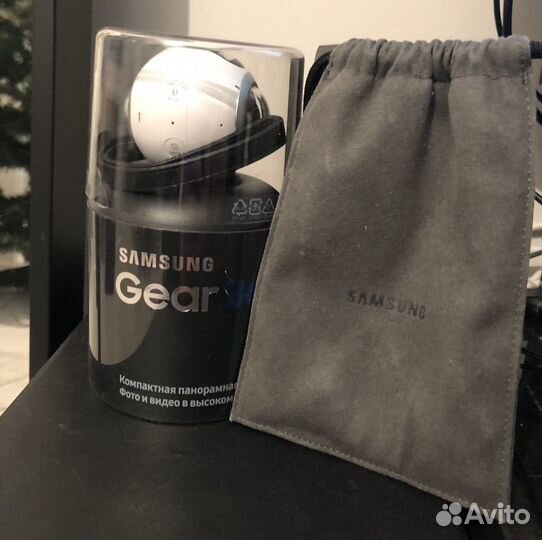 Панорамная видео/веб камера Samsung Gear 360