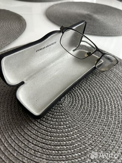 Футляр для очков