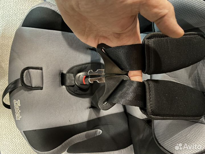 Автомобильное кресло zlatek