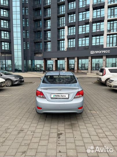 Hyundai Solaris 1.6 AT, 2011, 125 000 км