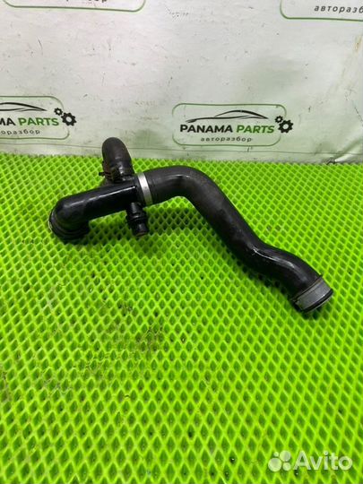 Патрубок системы охлаждения Mercedes-Benz Gl-Class