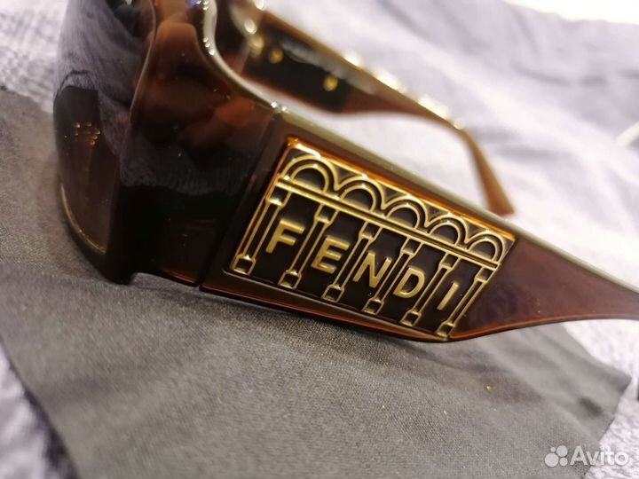 Очки женские fendi