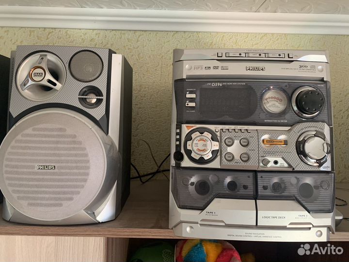 Музыкальный центр Philips