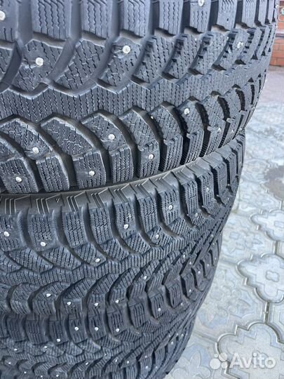 Nokian Tyres Hakkapeliitta 7 215/65 R16 29L