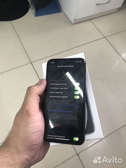 iPhone Xs, 64 ГБ