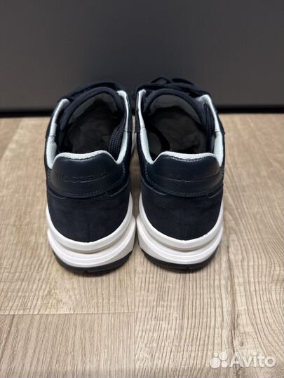 Кроссовки woolrich оригинал 40р