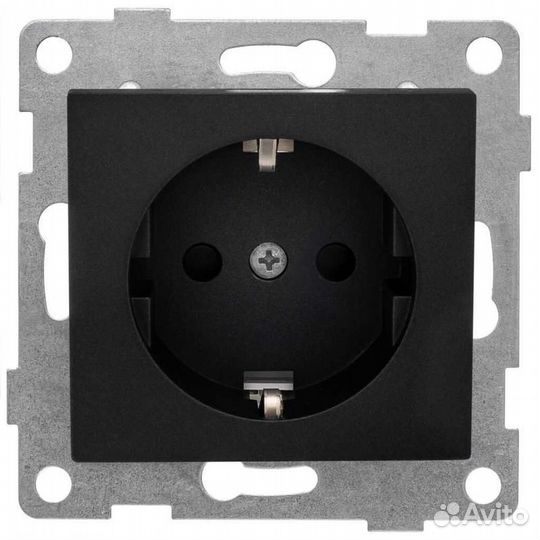 Розетка 1-м сп Bravo 16А 250В с заземл. защ. шторк