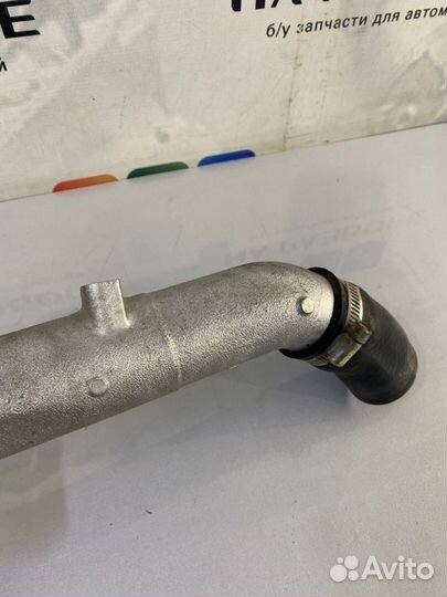 Патрубок интеркулера Toyota Land Cruiser 200