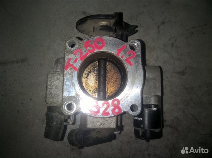 Дросельная заслонка Chevrolet Aveo T 250 B12D1