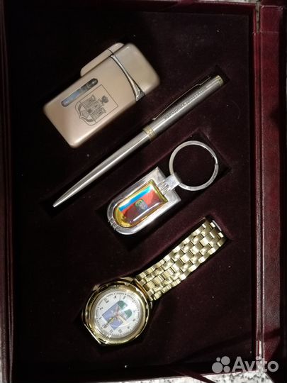 Продаю набор достался по наследству