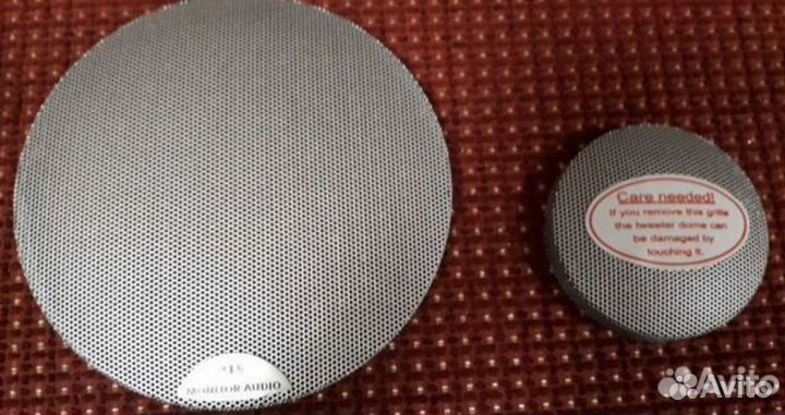 Два комплекта сеток для авитодоставки