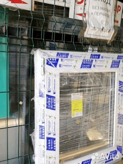 Пластиковые окна 597х704 мм