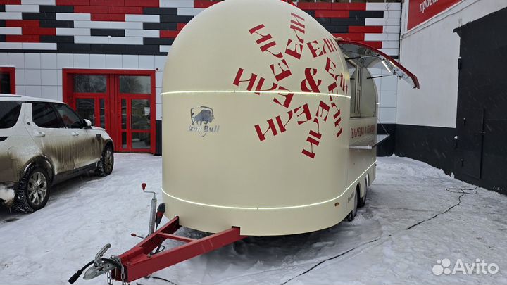 Фудтрак на колесах в лизинг