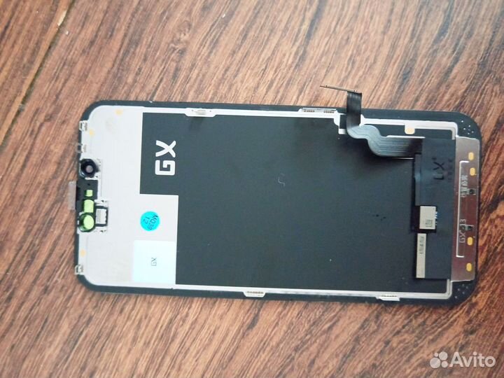 Дисплей на iPhone 13