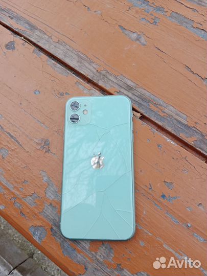 iPhone 11, 64 ГБ