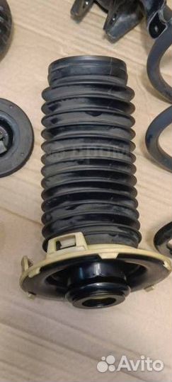 Стойки передние пара GE6 Honda Fit 2009г 51611-TF0