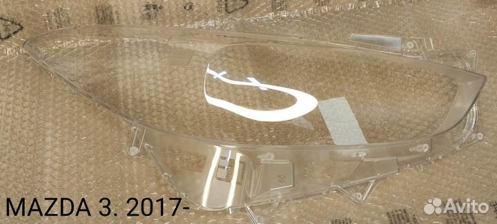 Стекло фары Mazda 3 BM
