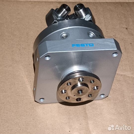 Неполноповоротный привод festo DSM-16-270-P-FW-A-B