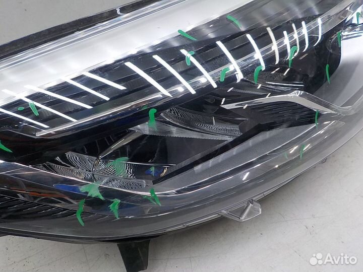 Фара правая на Renault Kaptur