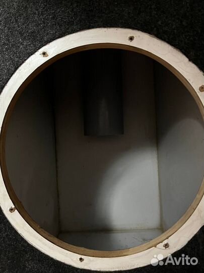 Короб для сабвуфера 12 на трубе