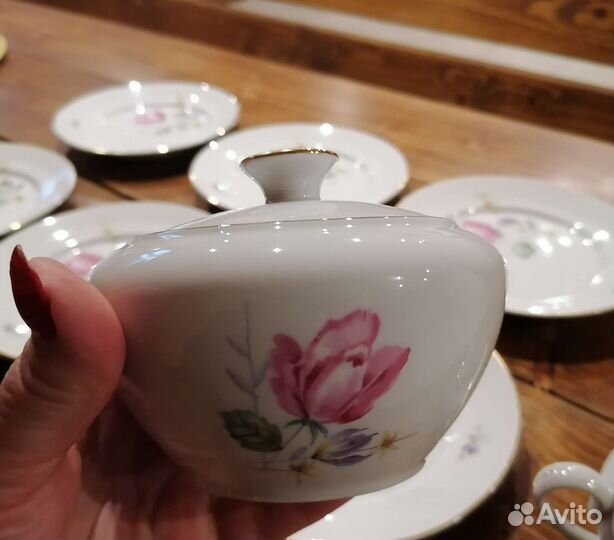 Столовый сервиз 