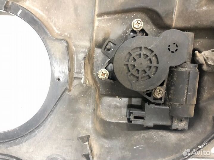 Панель двери передний левый Mazda Demio DY5W zjve